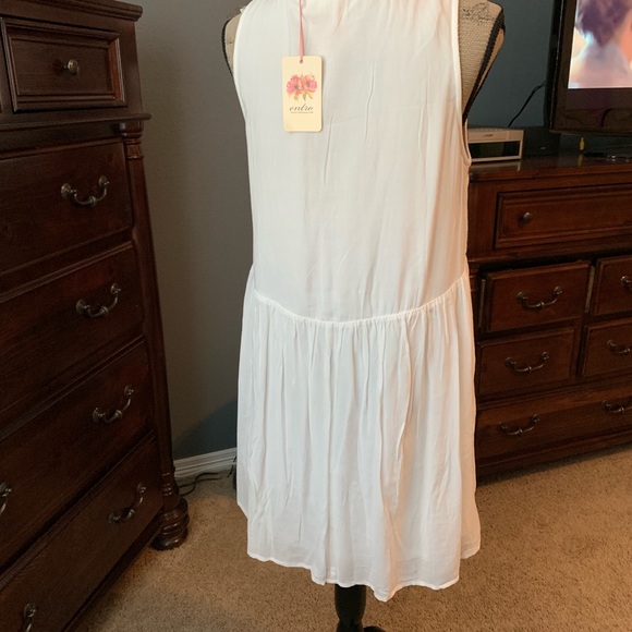 NWT Entro Embroidered Detail Button Dress - Picture 3 of 7